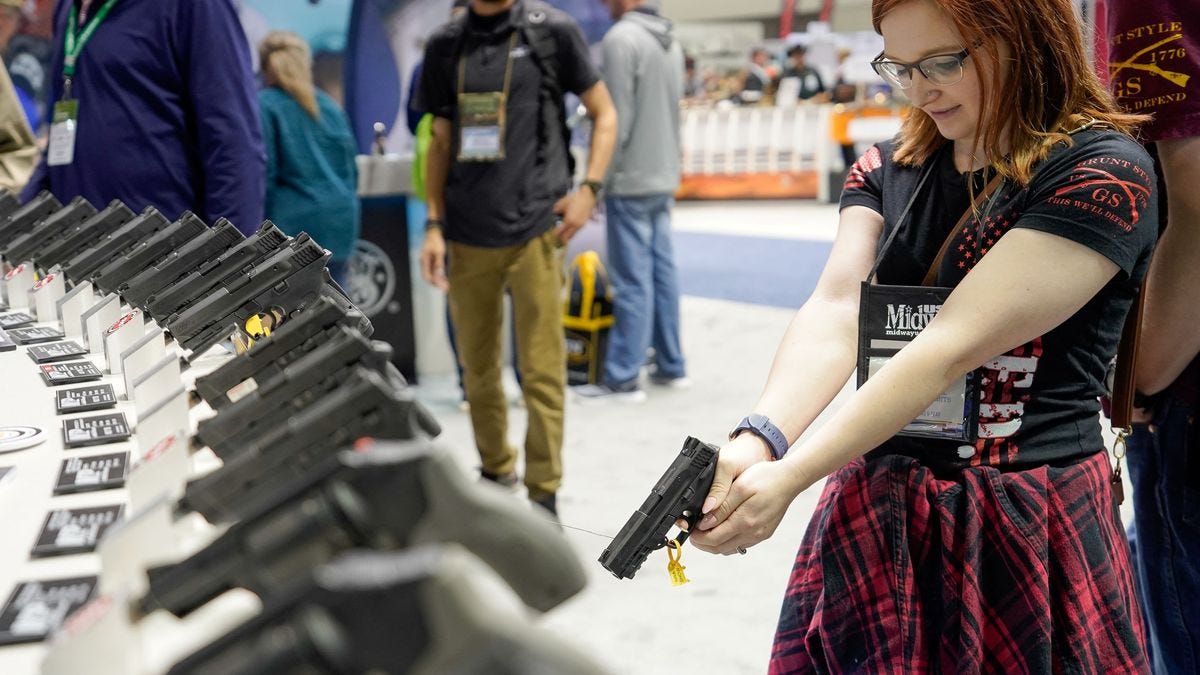 Derecho a la defensa y libre portación de armas de fuego